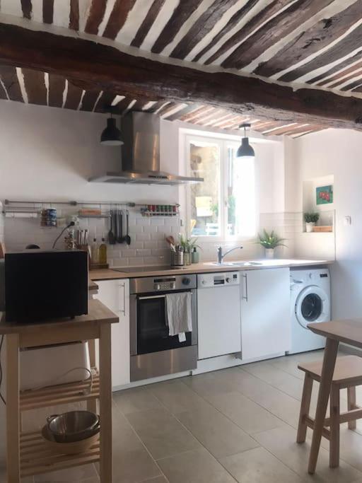 Charming Village House For 6 People Baudinard Luaran gambar